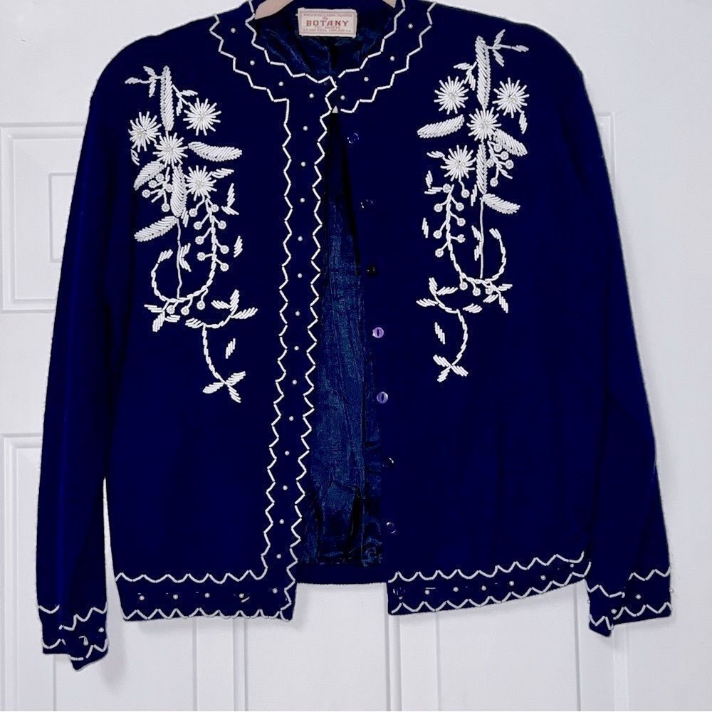 Vtg 50s Navy Blue Cardigan White Hand Beaded Floral Mid Century Hong Kong M